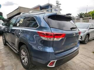 A picture of Toyota Highlander 2015