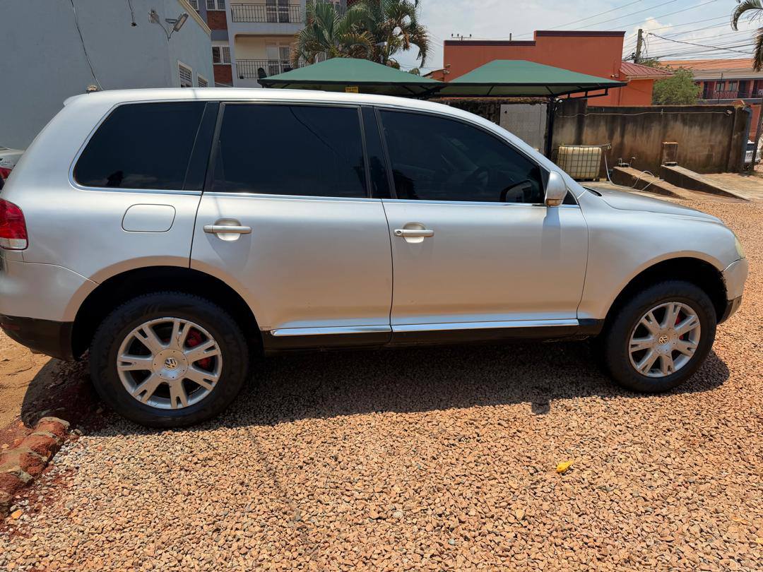 A picture of Available USh 16m 0702549830
