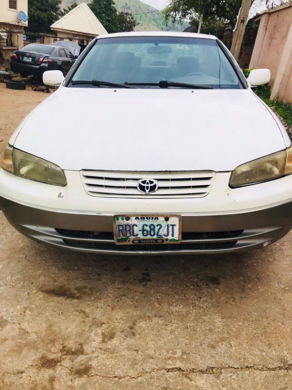 A picture of Toyota Camry pencil light