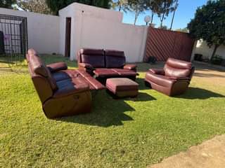 classifieds/furniture sofas