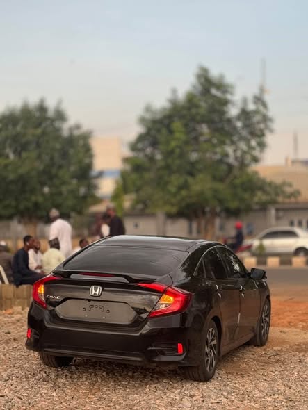 A picture of URGENT MONEY NEEDED FOREIGN USED HONDA CIVIC EX 2016 MODEL