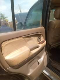 A picture of Toyota Prado jeep 2001 model