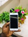 A picture of Iphone 6plain 16gb 100 bh fingertip ok