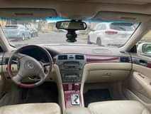 A picture of Foreign used 2004 es330