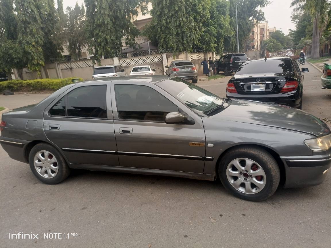 A picture of Peugeot 406 in a good condition Ac 100 Engine 100