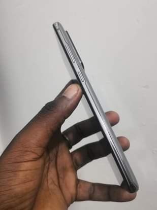 A picture of S20 ultra 12Gb 128Gb 5G bei 420k