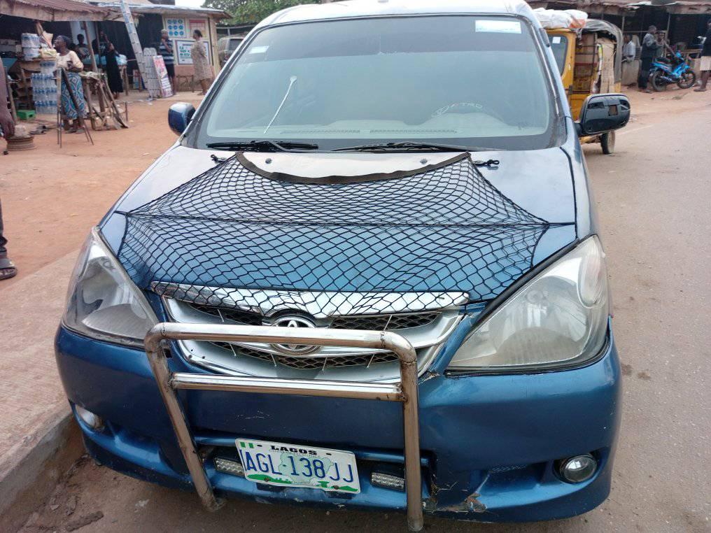 A picture of Toyota avanza 2006 buy and travel engine and gear AC