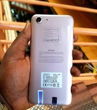 A picture of Oppo A83 128gb