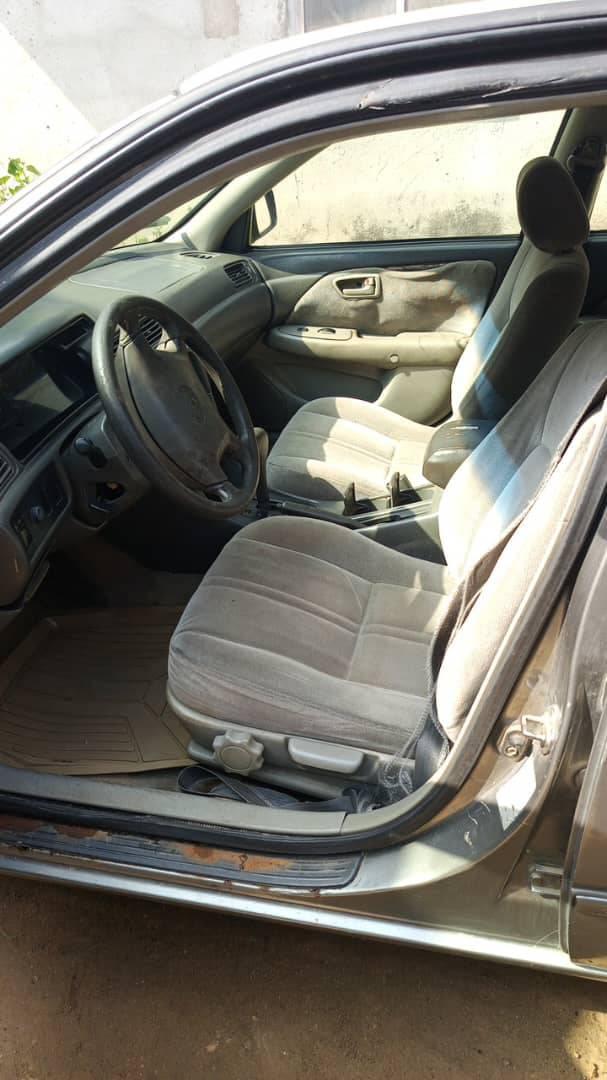 A picture of Toyota Camry pencil light