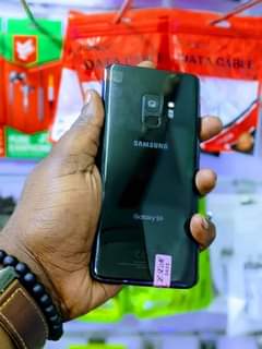A picture of Galaxy S9 450k