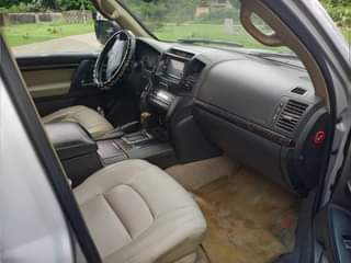 A picture of Neatly used 2010 Landcruiser pure first body bought brand new