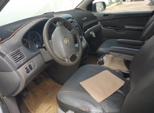 A picture of Toyota Sienna