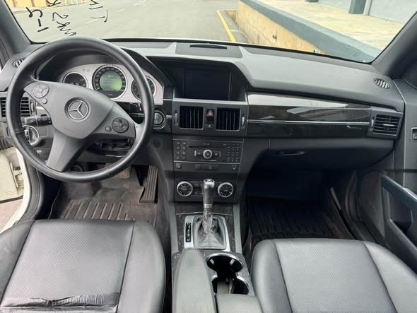 A picture of Foreign used Mercedes Benz GLK350 4matic Year 2012 16M