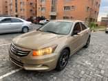 A picture of This is crystal clean Honda Accord 2008 model freshly baked