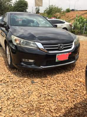 A picture of Honda Accord 2013 keyless and first body now Price 8