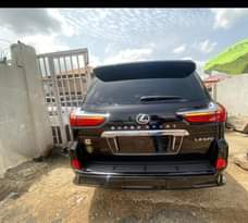 A picture of Toks Lexus LX570 supersport 2017
