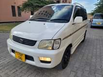 A picture of Noah sr 40