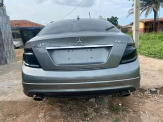A picture of Mercedes Benz c300