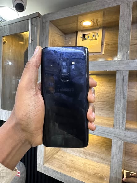A picture of Samsung S9