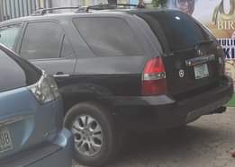 A picture of PRICE SLASH URGENT SALE 04 05 ACURA MDX used like