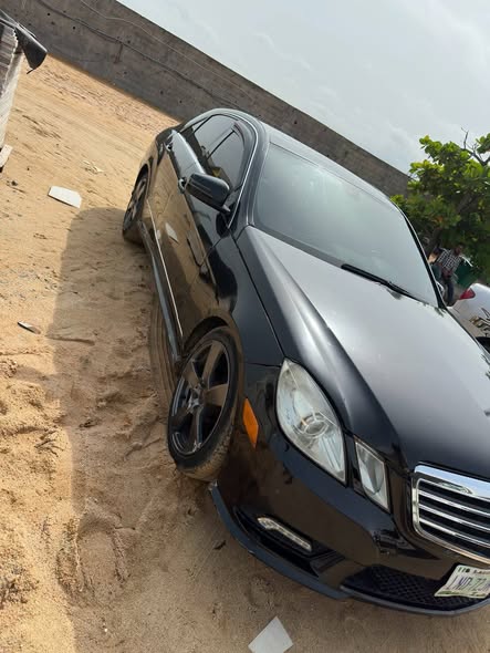 A picture of Mercedes Benz E350 2011