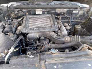 A picture of Isuzu bigon iyo unawasha unaondoka Injin ndogo diesel Gia automatic