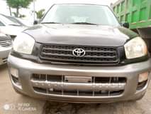 A picture of Toyota RAV4 2003 registered