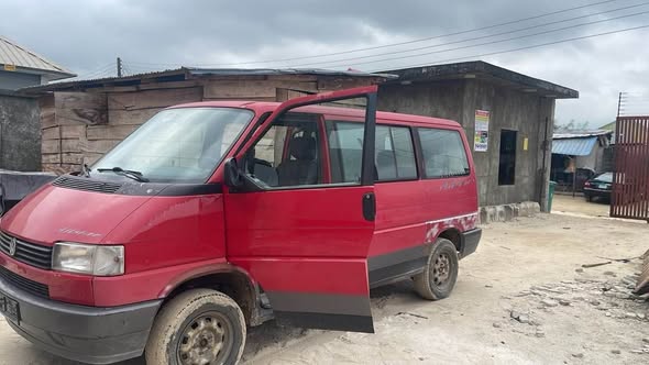A picture of Volkswagen Bus Petrol engine Foreign used Price 6 5m