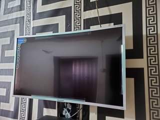 A picture of 40inches curve Polystar Smart Television