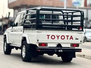 A picture of 2014 TOYOTA PICKUP DOUBLE CABIN VDJ79 V8
