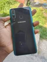 A picture of Samsung 8s