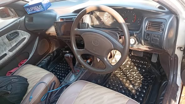 A picture of Corolla 100