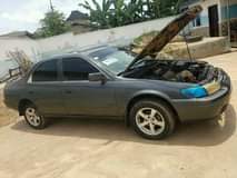 A picture of 1999 Toyota Camry LE