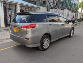 A picture of TOYOTA WISH