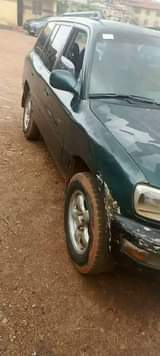 A picture of 2001 Toyota Rav4 AWD