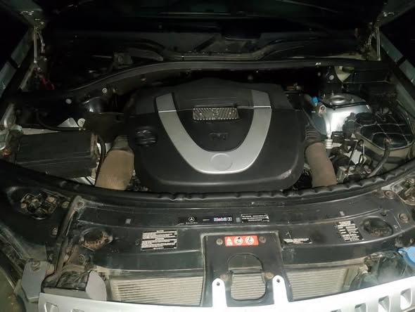 A picture of Mercedes Benz ML 350