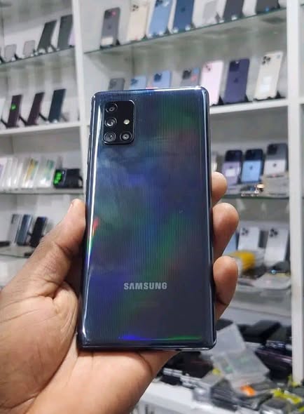 A picture of Samsung galaxy A71 128gb