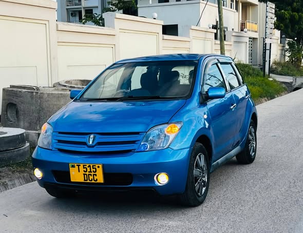 A picture of Toyota IST Price 8 7mil Whatsapp 0712690760 Cc 1480 Full