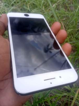 A picture of Iphone 7 plus GB128