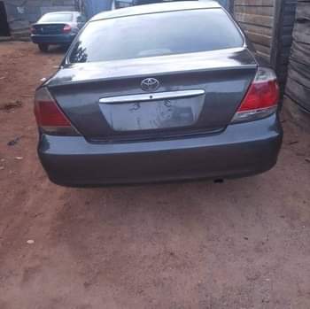 A picture of 2005 Toyota Camry