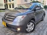 A picture of TOYOTA IST