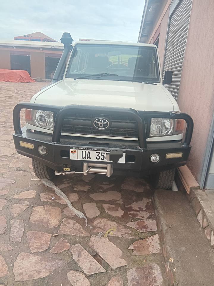 A picture of Pickup hardtop