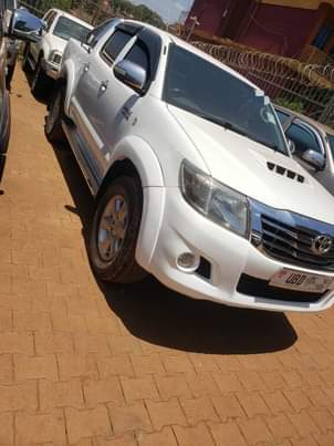 A picture of Pick up Double Cabin UBD serie Automatic 1KD engine 80m