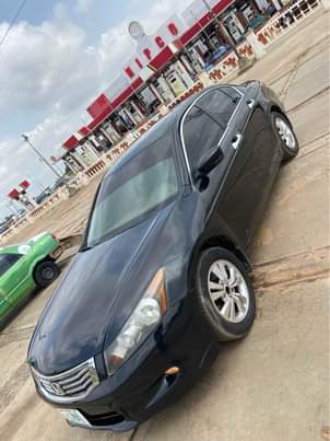 A picture of Honda Accord 2008