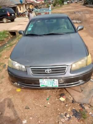 A picture of Toyota camry 2002 model