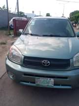 A picture of Toyota Rav 4 2005