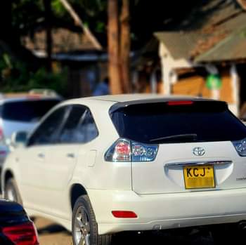 A picture of Toyota Harrier