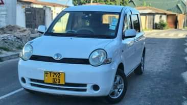 A picture of TOYOTA SIENTA