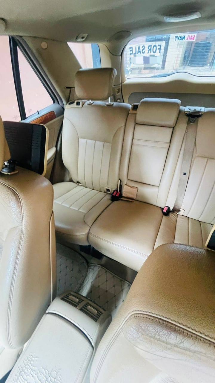 A picture of Benz 2009 ML350...07088153375