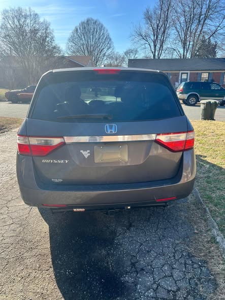 A picture of Distress sale Honda Odyssey 2012